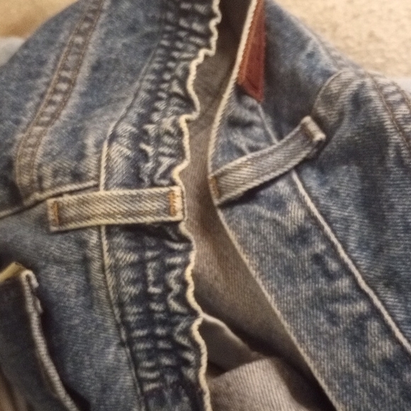 LL Bean shortened  Jeans - Picture 7 of 9
